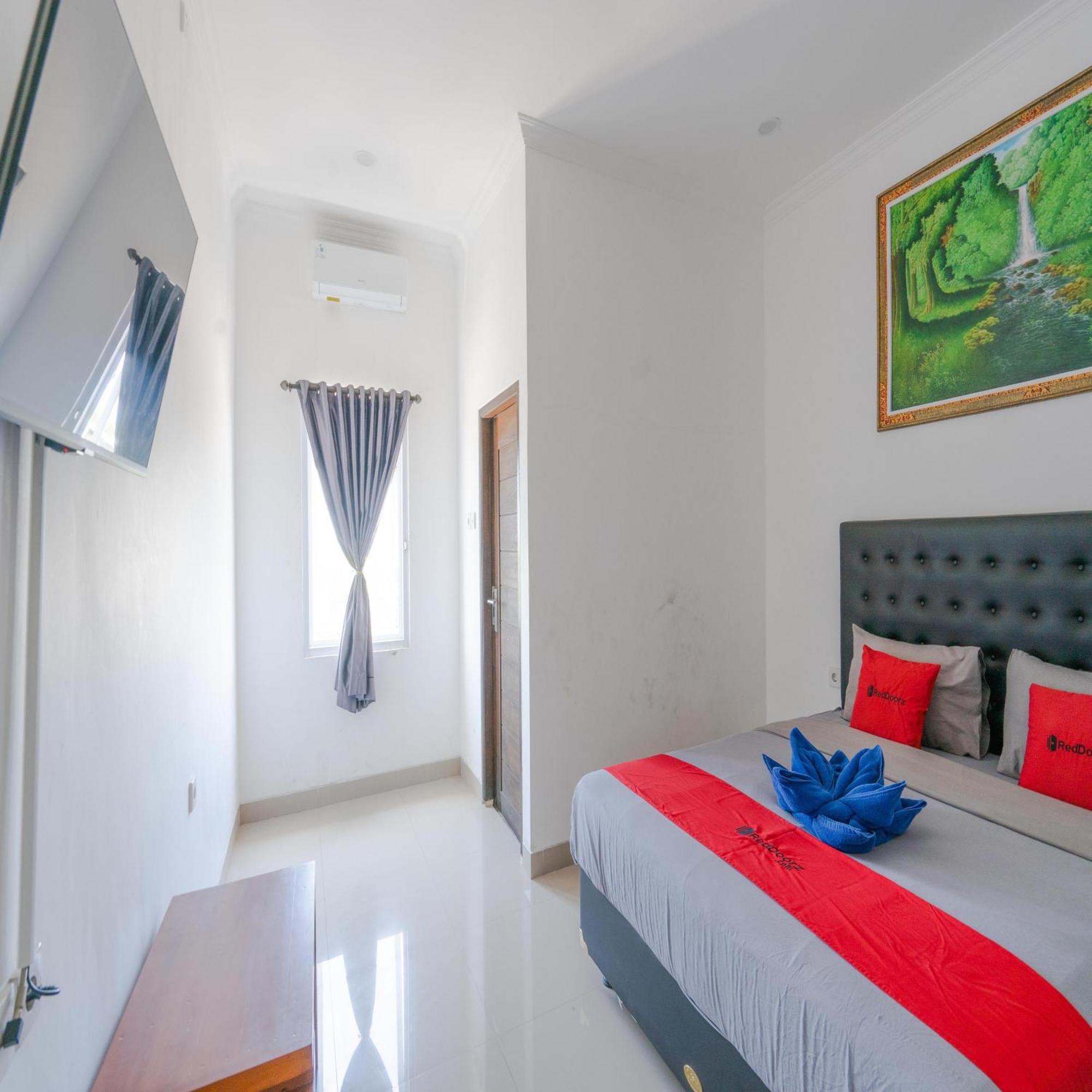 Reddoorz @ Uluwatu Suites Extérieur photo