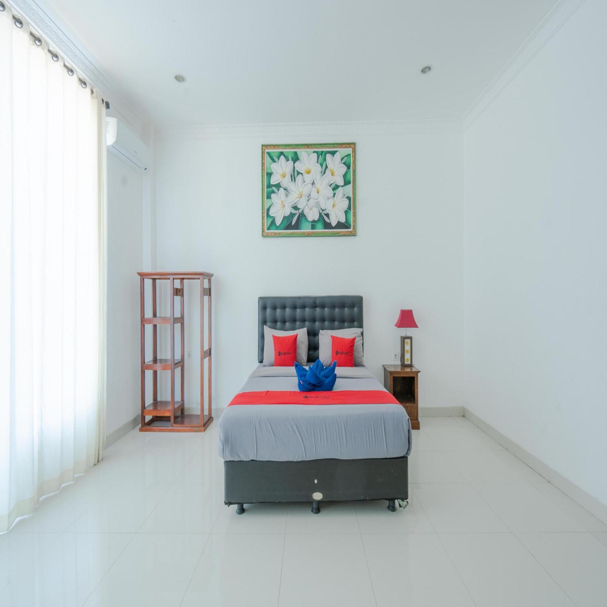 Reddoorz @ Uluwatu Suites Extérieur photo