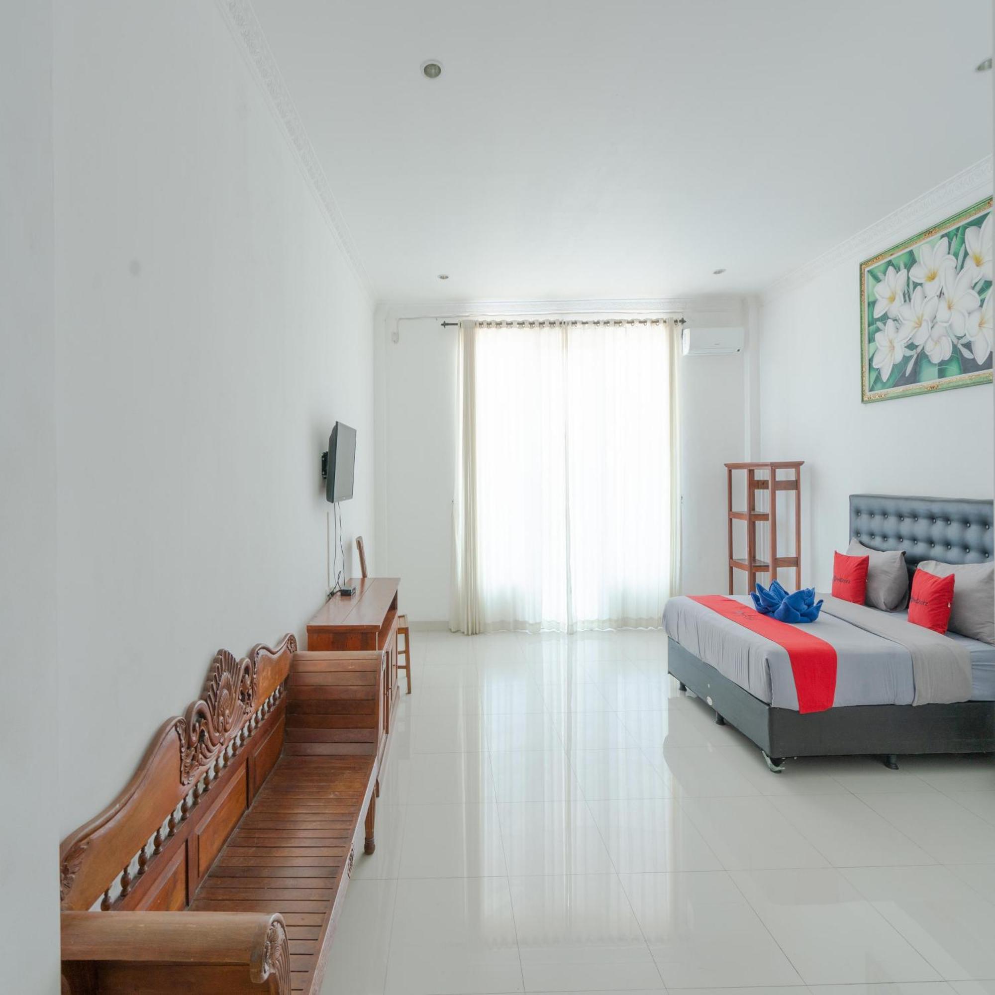 Reddoorz @ Uluwatu Suites Extérieur photo